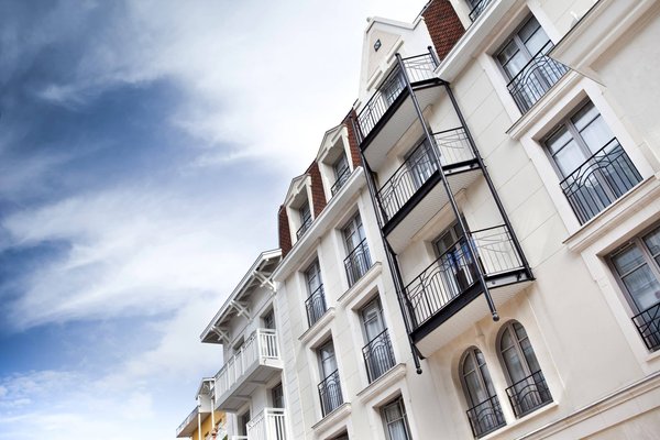 Quels critères déterminer pour l'achat d'une résidence sénior en périphérie d'une grande agglomération ?